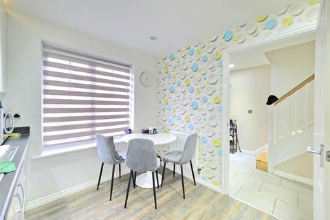 4 bedroom detached house for sale, Tyne Close, Spalding
