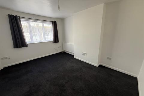 2 bedroom apartment to rent, Llanover Road, Wembley
