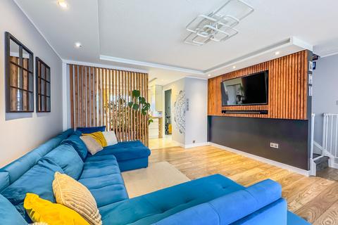 2 bedroom end of terrace house for sale, Aureole Walk, Newmarket, Suffolk