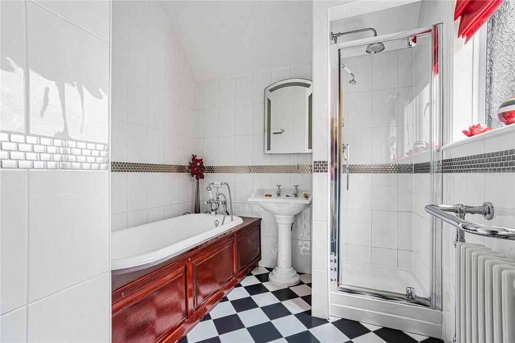 Main Bathroom