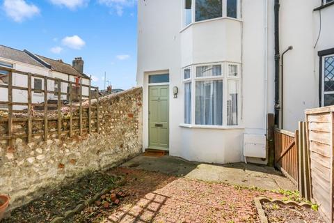 2 bedroom flat to rent, Camden Terrace, Brighton, BN1