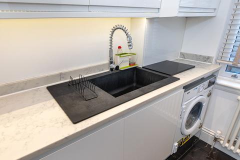 1 bedroom flat to rent, Wandsworth Bridge Road, London, SW6
