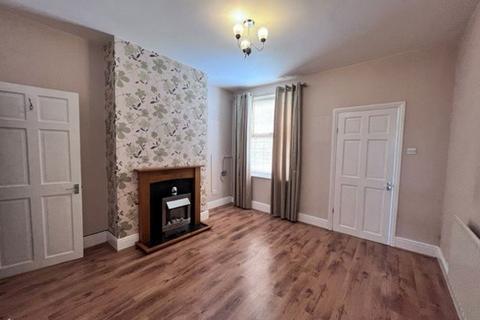 2 bedroom terraced house to rent, Trafalgar Square, Long Eaton, NG10 1GQ