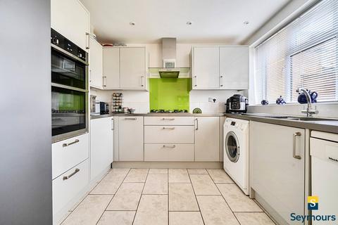 undefined, Fisher Rowe Close, Guildford GU5