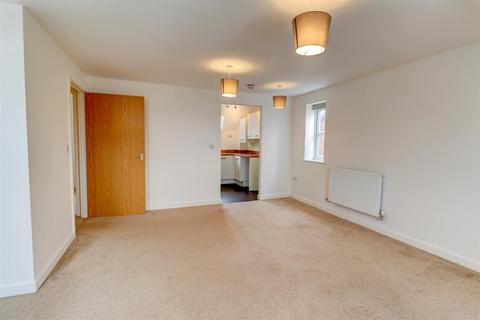 2 bedroom flat to rent, Chatham Road, Stratford-Upon-Avon