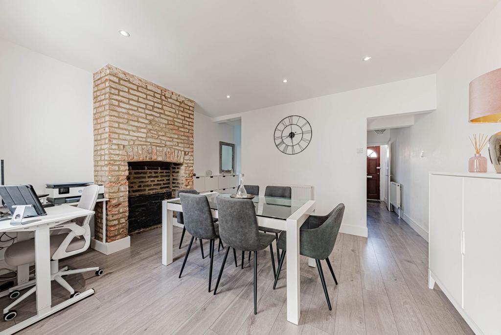 Dining Room (2)