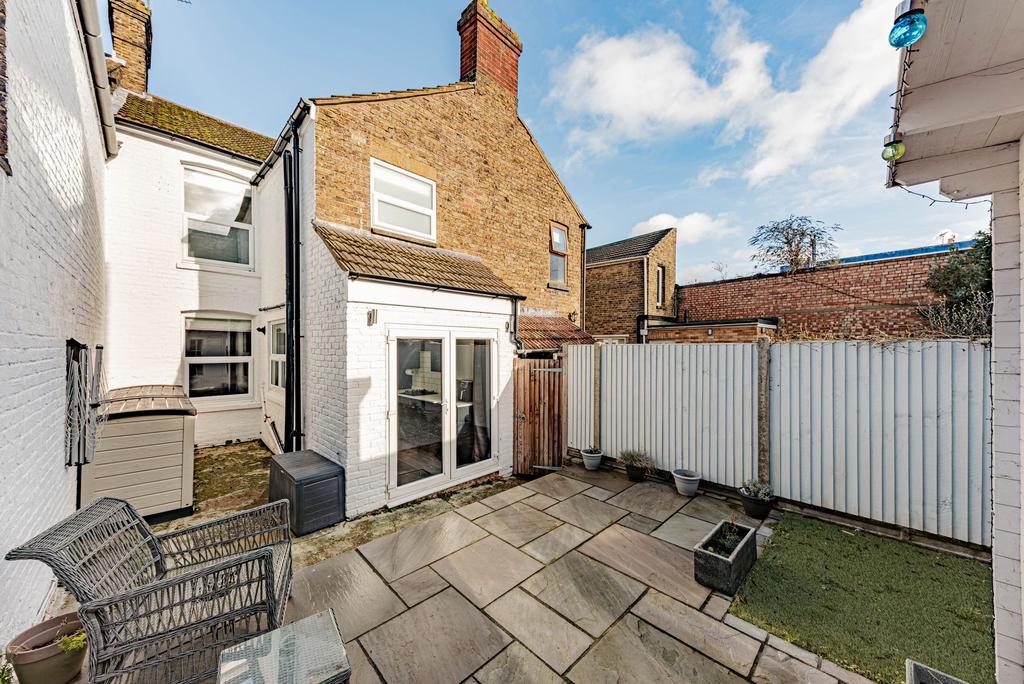 Rear Garden (1)