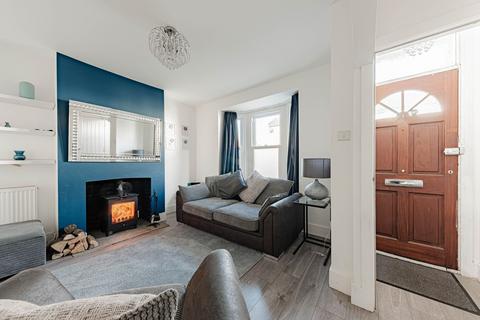 2 bedroom terraced house for sale, Stone Street, Faversham, ME13