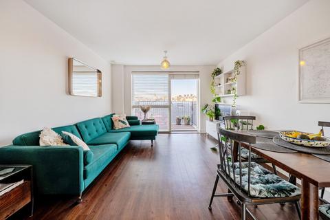 2 bedroom apartment for sale, Milles Square, London SW9
