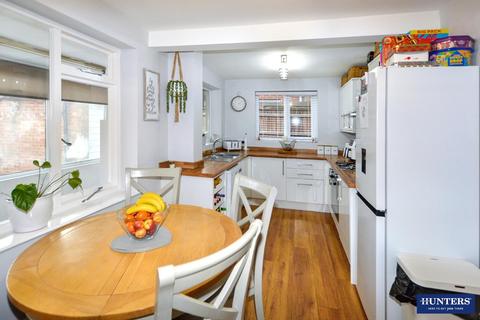 3 bedroom semi-detached house for sale, Kent Crescent, Wigston