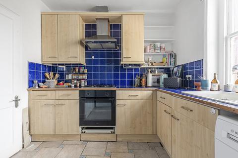 2 bedroom apartment to rent, Onslow Road, Richmond, TW10