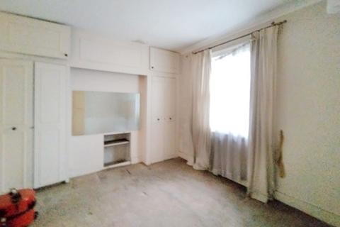 4 bedroom terraced house for sale, 77 Rickmansworth Road, Pinner, Middlesex, HA5 3TJ