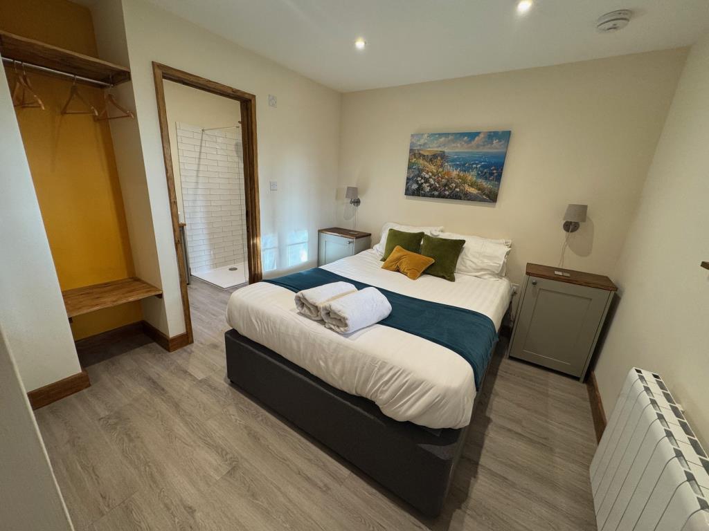 Hedgehog Lodge-bedroom