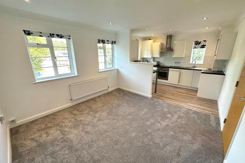 2 bedroom apartment to rent, Wellswood, Torquay