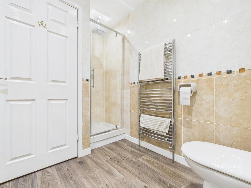 Ensuite shower room