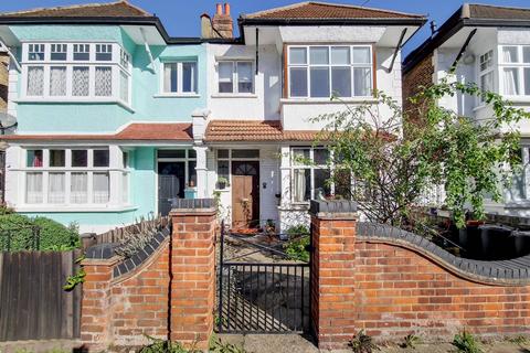 1 bedroom maisonette to rent, Aldbourne Road, Shepherd's Bush, London, W12