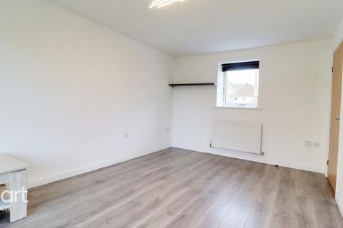3 bedroom detached house to rent, Siskin Close, NORWICH