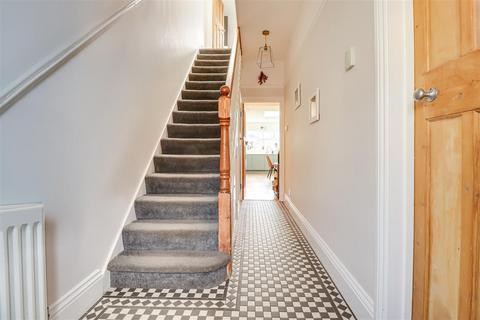 3 bedroom end of terrace house for sale, Lansdowne Avenue, Leigh-on-Sea SS9