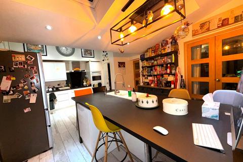 4 bedroom semi-detached house for sale, 6 St Dunstans Road, Lower Feltham, TW13