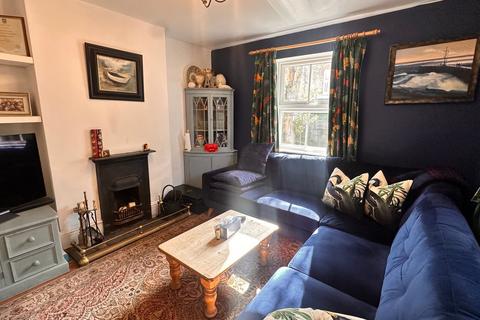 4 bedroom semi-detached house for sale, St Dunstan's Road, Lower Feltham, TW13
