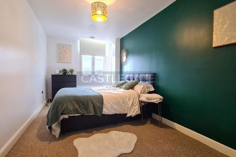 1 bedroom ground floor flat to rent, Westgate Apartments, Huddersfield, HD1 1AB