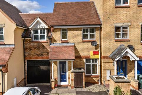 Lucerne Avenue,  Bicester,  Oxfordshire,  OX26