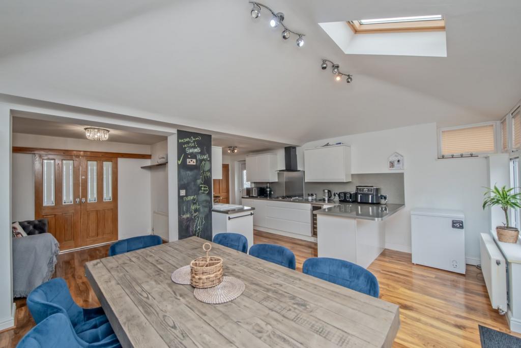 Kitchen/Family Room