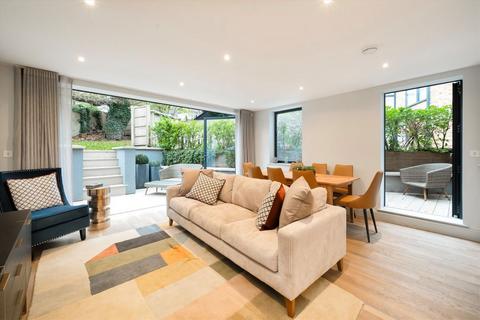 4 bedroom house for sale, Kensington Place, London N10
