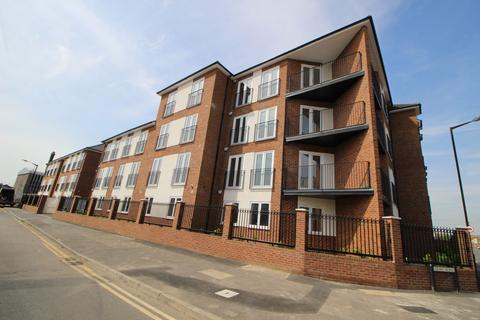 2 bedroom apartment to rent, Reet Gardens, Slough, Berkshire, SL1
