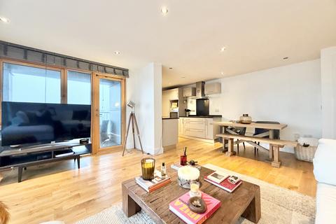 2 bedroom apartment for sale, McClintock House, LS10