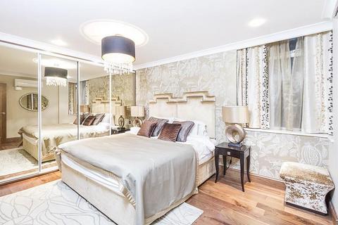 3 bedroom flat to rent, Barrie House, 93-94 Lancaster Gate, Hyde Park, London, W2.
