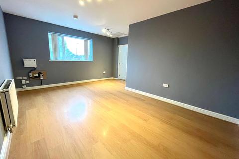 2 bedroom flat to rent, Newark Road, Lincoln LN6