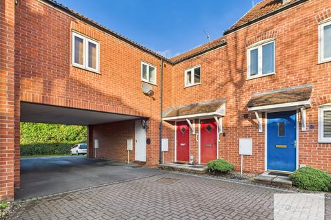 2 bedroom flat to rent, Troilus Gardens, Hebburn NE31