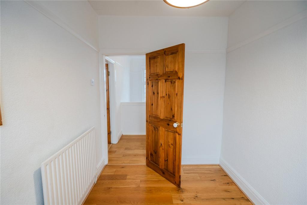 Bedroom 4 (2)