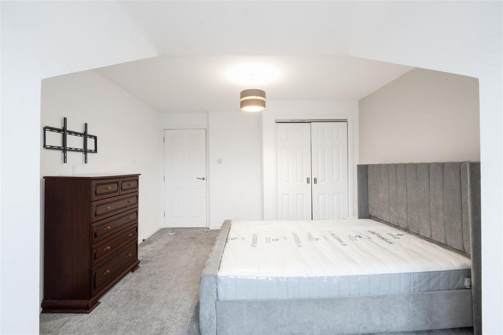 Bedroom.one-1.jpg