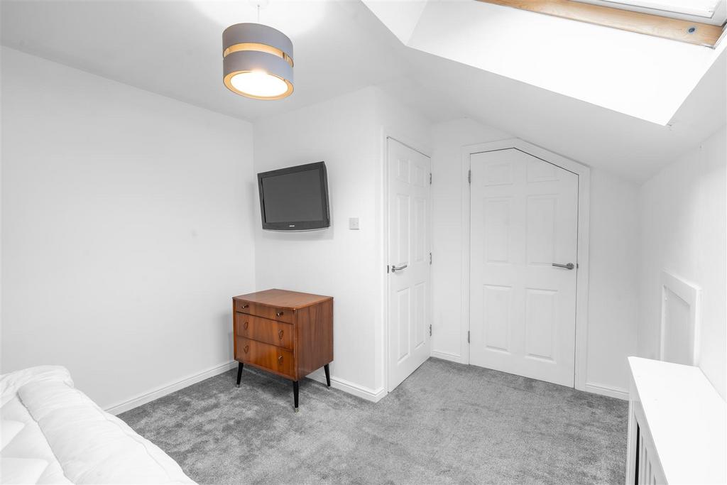 Bedroom.two-1.jpg