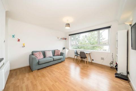 1 bedroom flat to rent, Woodfield Road, London W5
