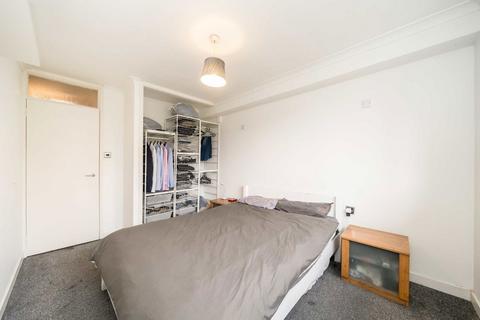 1 bedroom flat to rent, Woodfield Road, London W5