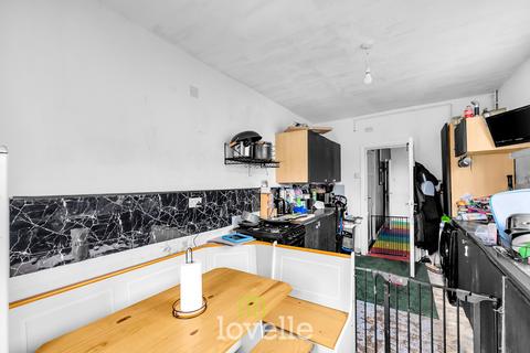 3 bedroom terraced house for sale, Patrick Street, Grimsby DN32