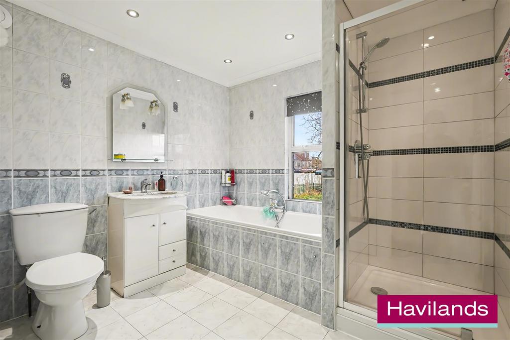 Barrowell Green N21 3 AS-3.jpg