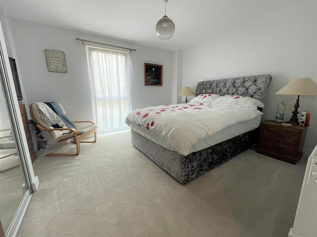 Bedroom .jpg