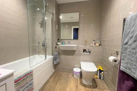 1 bedroom flat to rent, Davigdor Road, Hove
