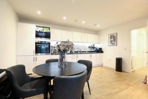1 bedroom apartment for sale, Lomond Grove, London, SE5