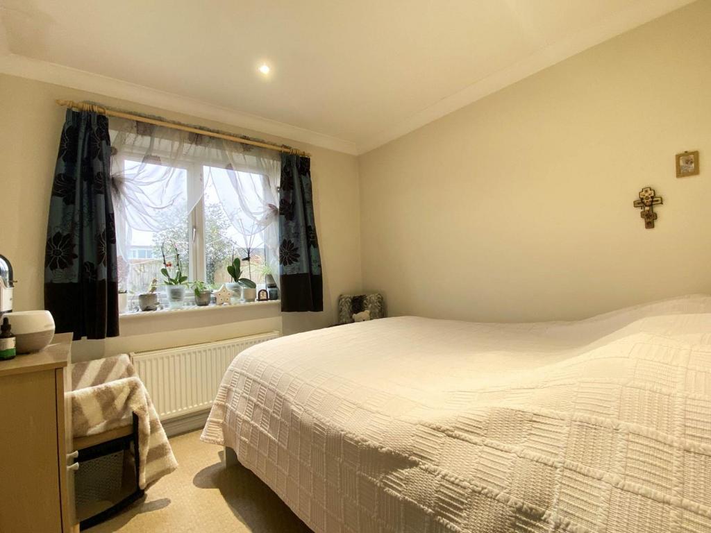 Bedroom Two-2.jpg