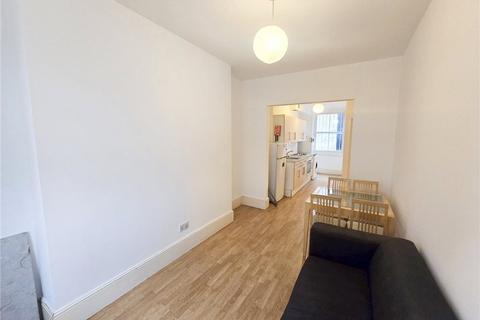 1 bedroom apartment to rent, Earls Court Road, Earls Court, London, SW5