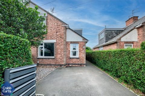2 bedroom semi-detached house to rent, Scott Road, Leamington Spa, CV31
