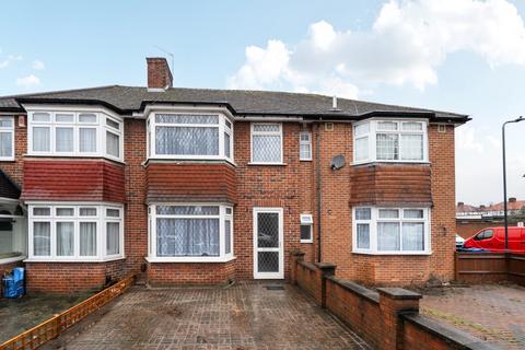 3 bedroom terraced house for sale, Waltham Drive, Edgware, HA8 5PH