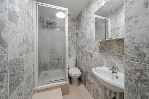 3 bedroom terraced house for sale, Waltham Drive, Edgware, HA8 5PH