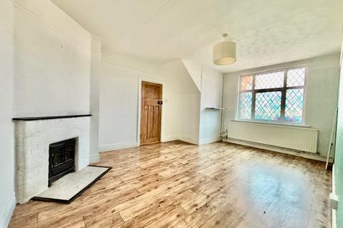 4 bedroom detached house for sale, Croft Road, Selsey