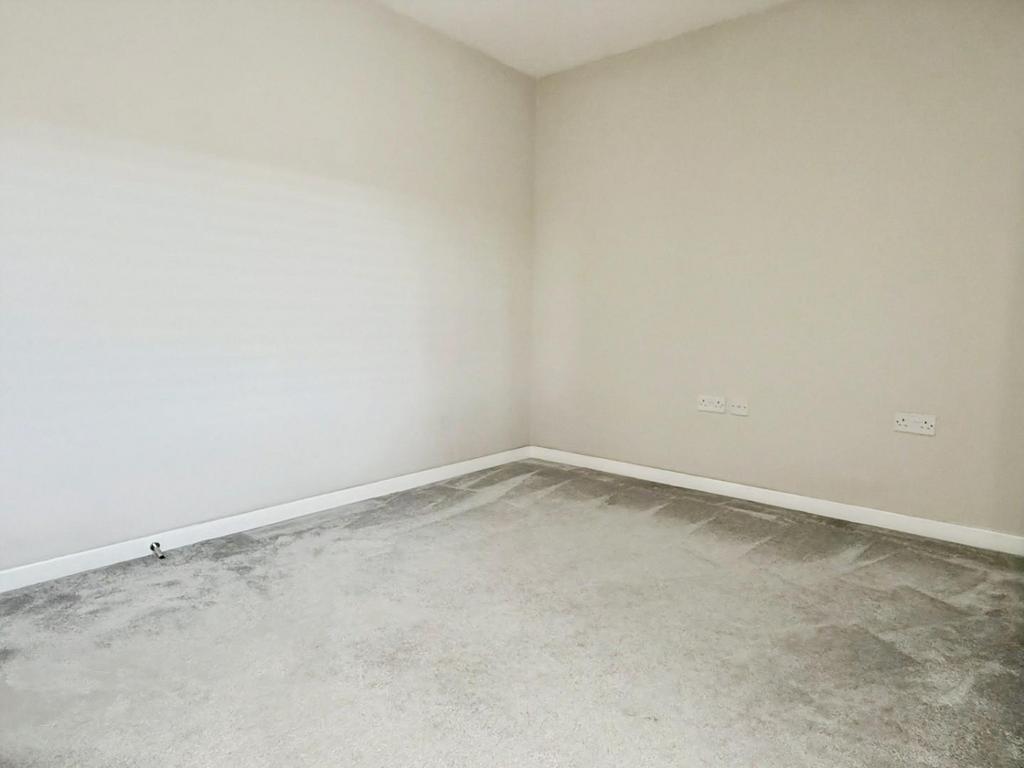 Bedroom 4.jpeg